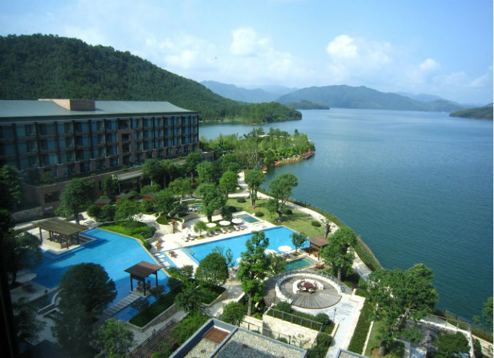 杭州千島湖開(kāi)元度假村地產(chǎn)項目擁有良好的湖水景觀(guān)