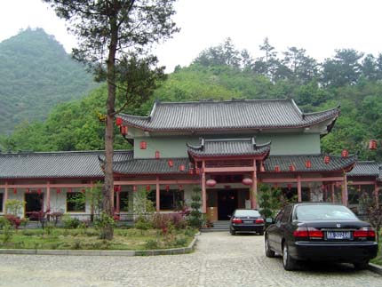 千佛寺景區大門(mén)