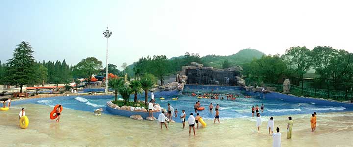 溫泉水上樂(lè )園