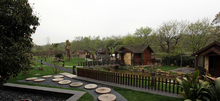 鄉村旅游規劃設計公司：熱土養生莊園旅游規劃之體現質(zhì)樸風(fēng)格的園林小品