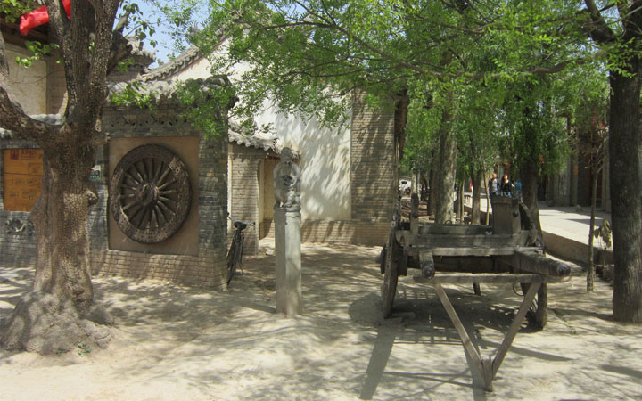 袁家村旅游規劃景觀(guān)小品傳統拉車(chē)