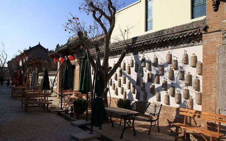 袁家村旅游規劃景觀(guān)小品傳統農耕工具