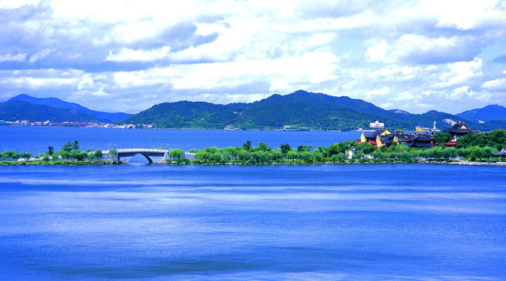 濕地旅游策劃公司:浙江東錢(qián)湖旅游度假區經(jīng)旅游規劃整治后水質(zhì)提升