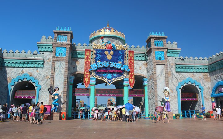 橫店夢(mèng)幻谷水公園大門(mén)旅游規劃