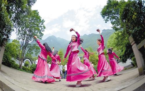 大眾旅游紅火 “五一”假期出游人數、旅游收入走高