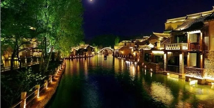 國內旅游小鎮發(fā)展三大模式