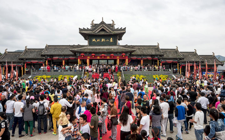 國慶假日旅游圓滿(mǎn)收官:旅游增速首次下滑 文旅融合大放異彩